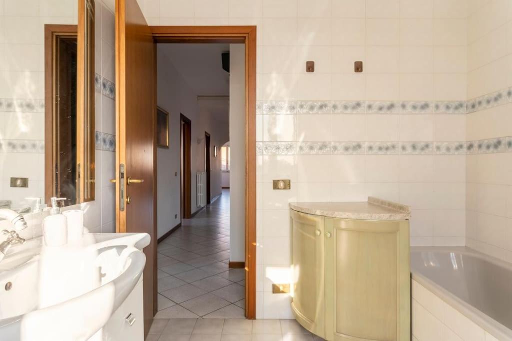 Chic Italian Escape - Casa Vacanze Lorusso Montecatini Terme Exterior foto